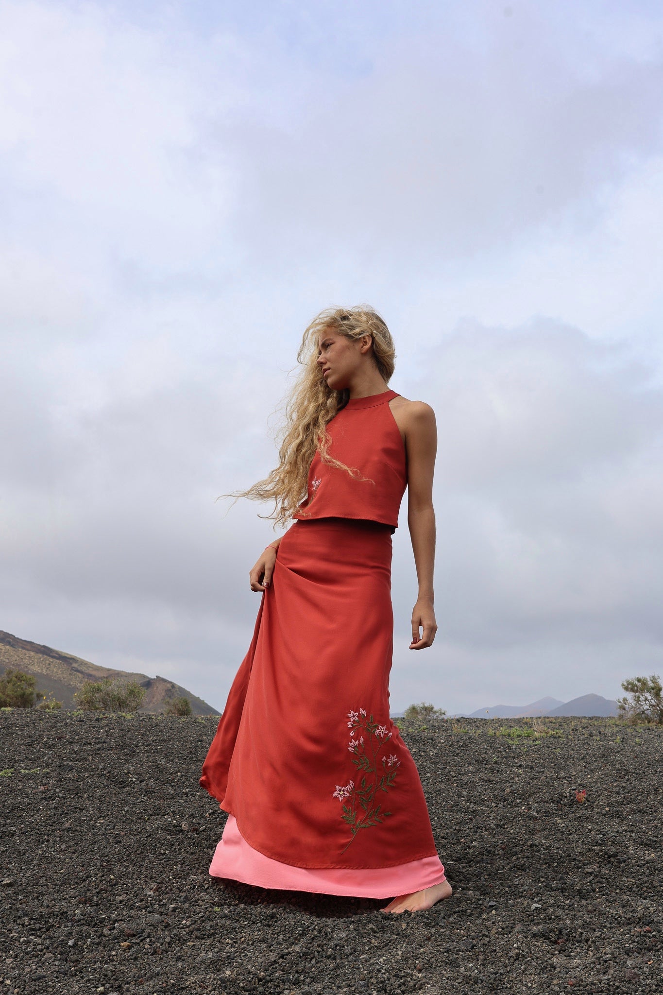 FALDA FLOR DE ALMENDRO